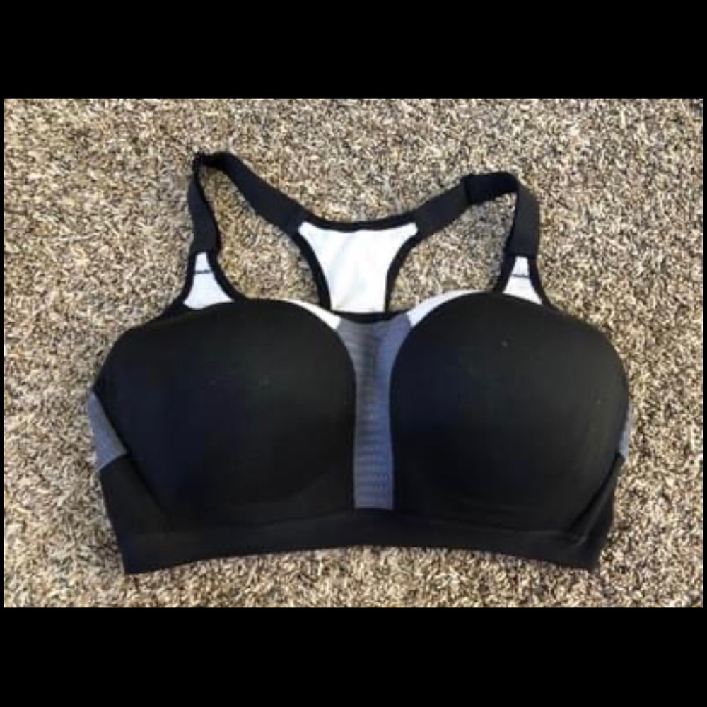 36DD Victoria Secret sports bra